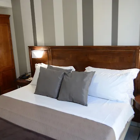 Otel Giulio Cesare 3*