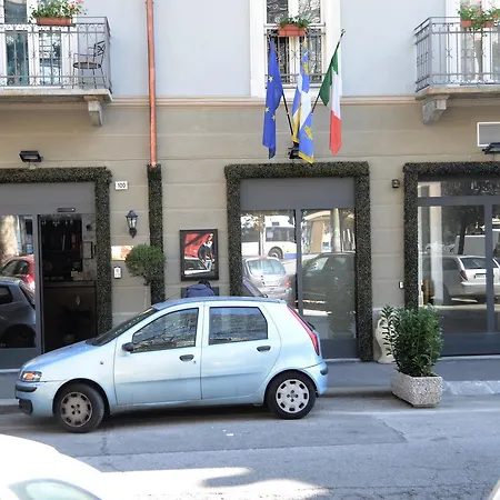Giulio Cesare Otel 3*